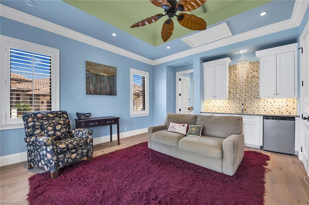 ROYAL HARBOR - Residential