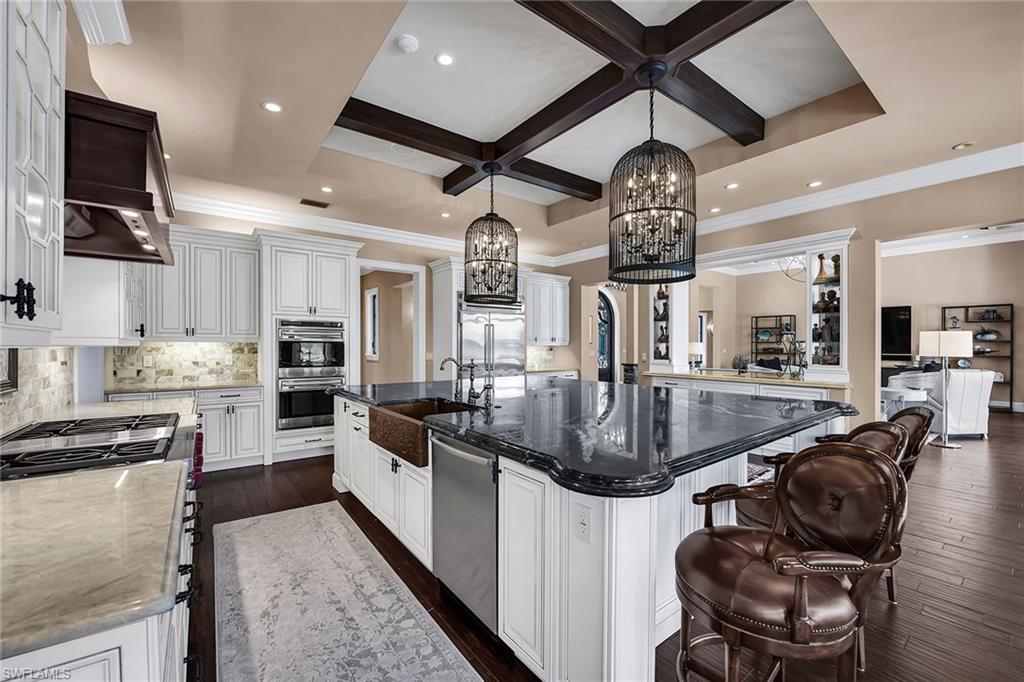 ROYAL HARBOR - Residential