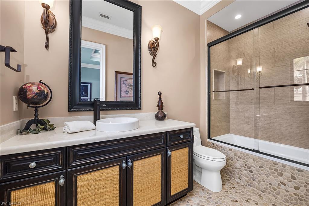 ROYAL HARBOR - Residential