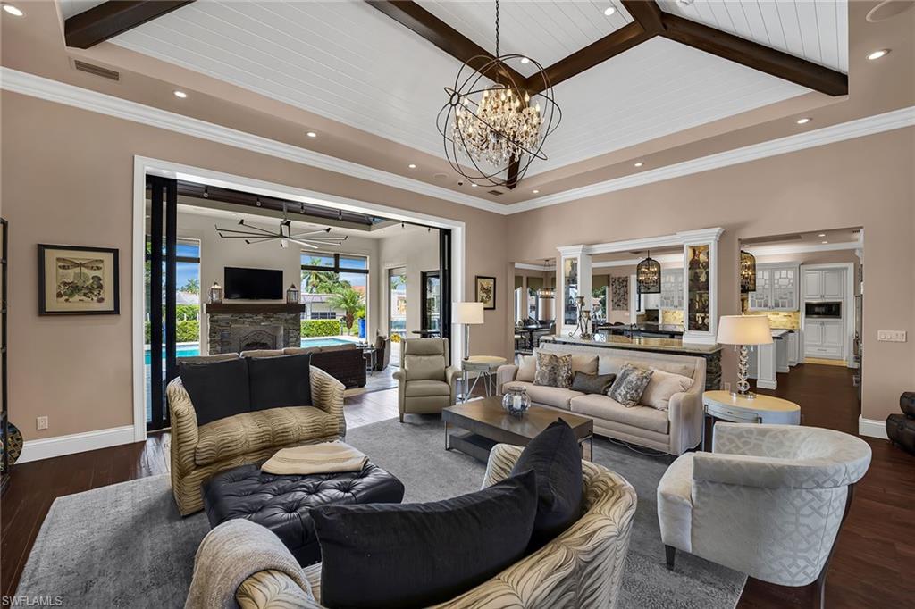 ROYAL HARBOR - Residential