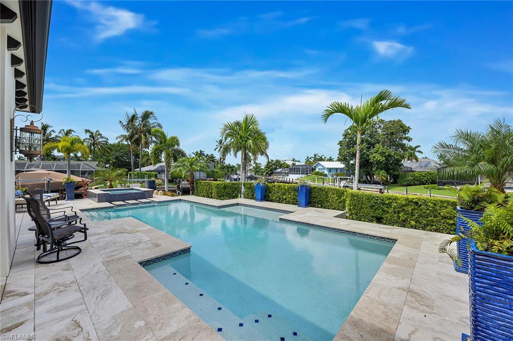 ROYAL HARBOR - Residential