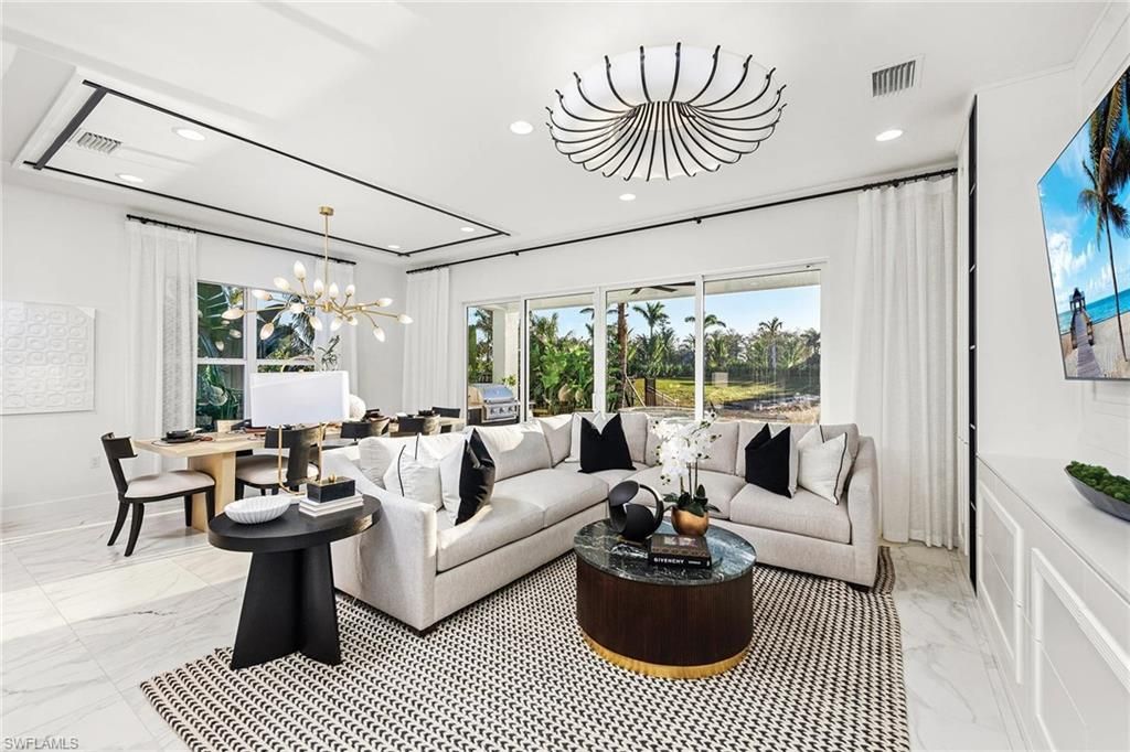 Photo of 2582 Kingfisher DR, NAPLES, FL 34112 (MLS # 226011165)