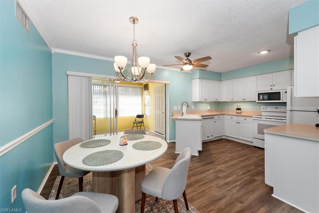 HIDDEN GARDENS - Residential Lease