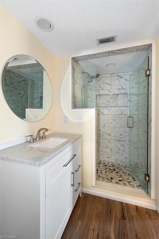 HIDDEN GARDENS - Residential Lease