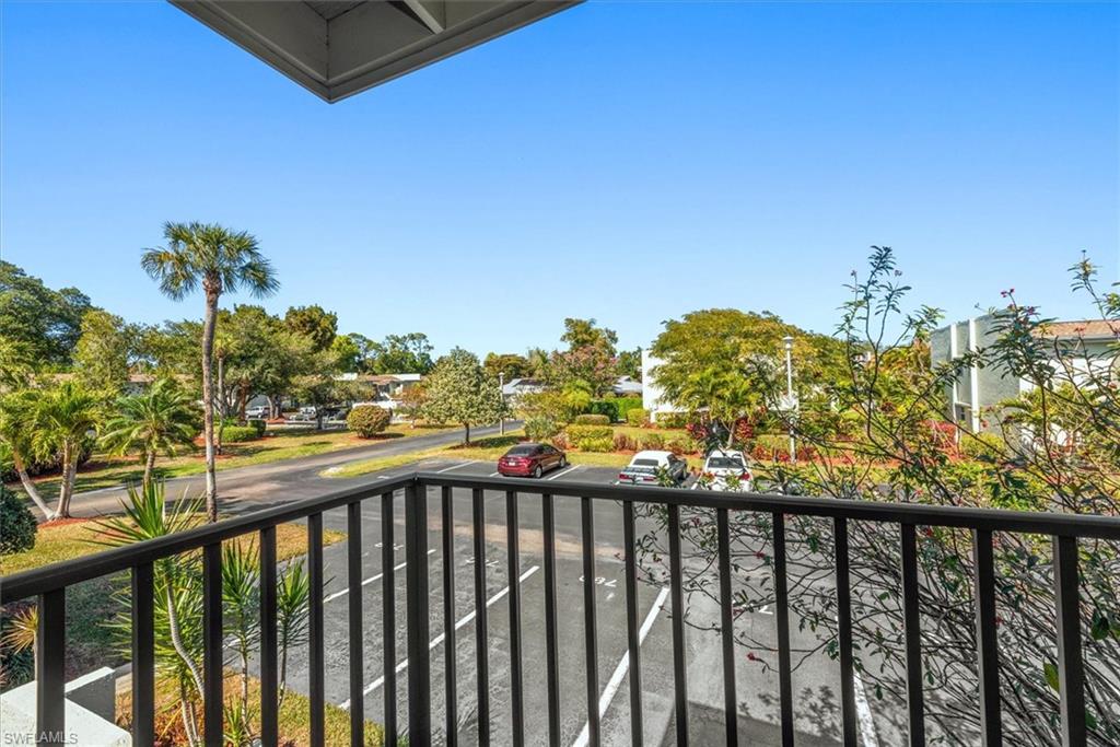 HIDDEN GARDENS - Residential Lease