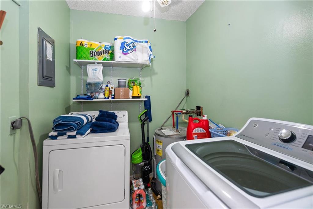 HIDDEN GARDENS - Residential Lease