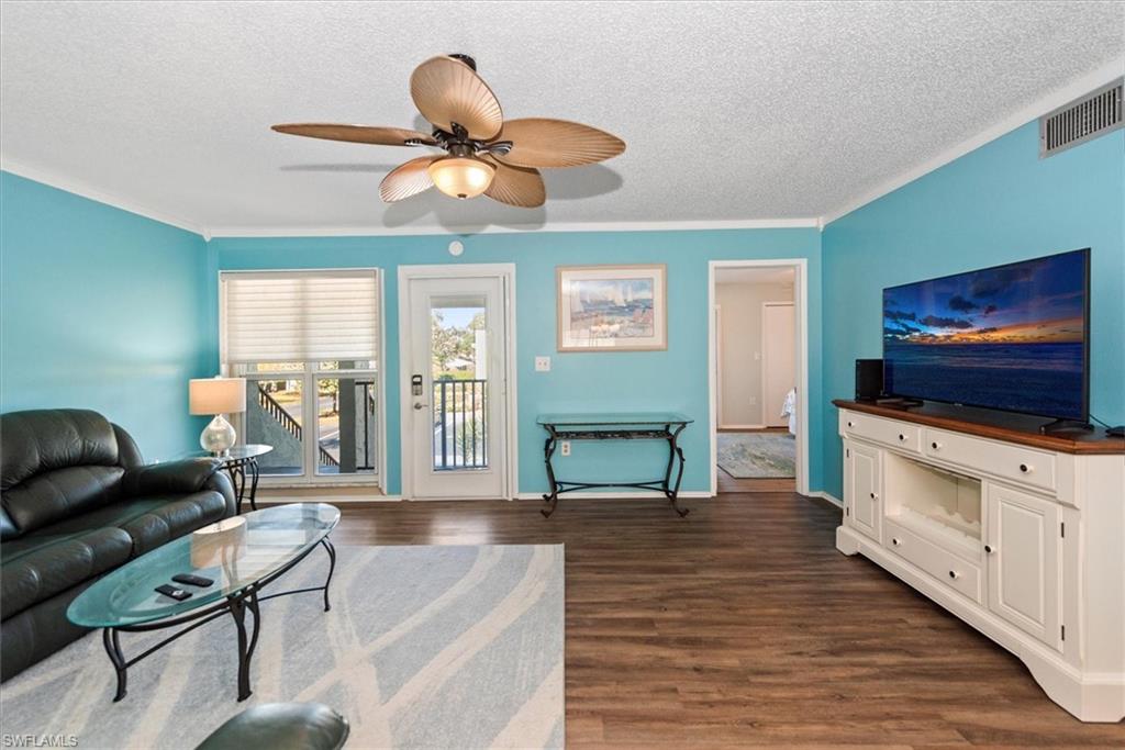 HIDDEN GARDENS - Residential Lease