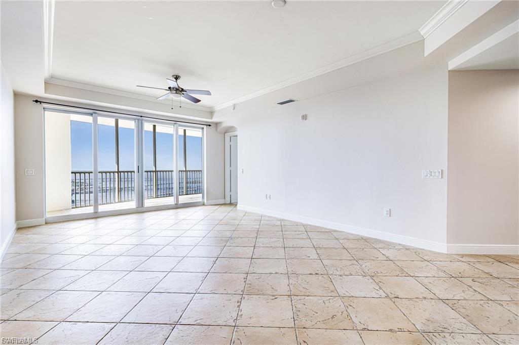 ST. TROPEZ - Residential