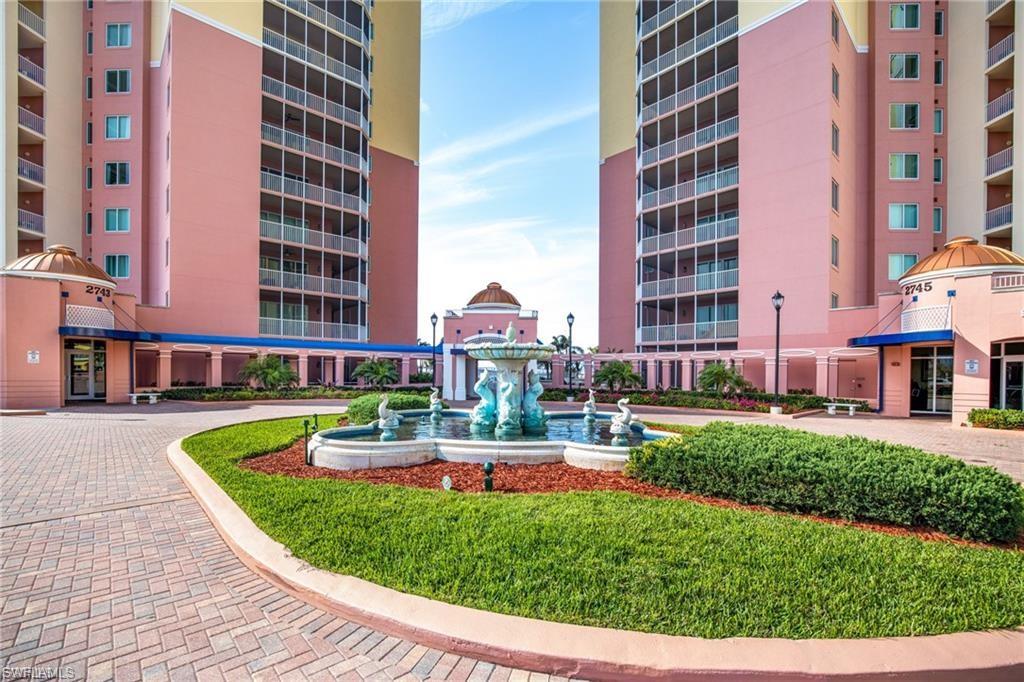 ST. TROPEZ - Residential