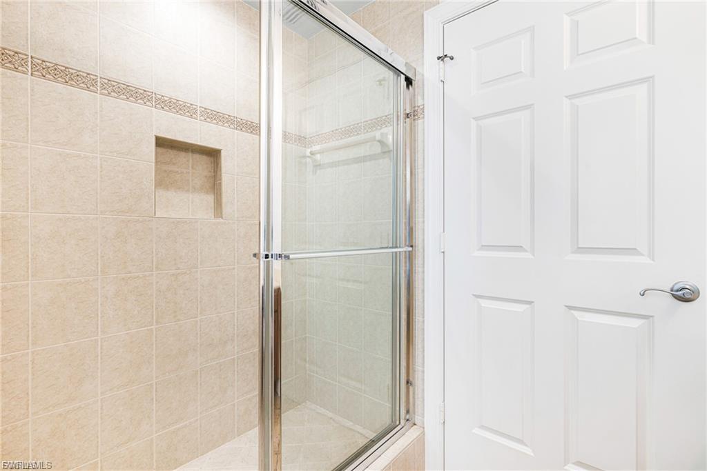 ST. TROPEZ - Residential