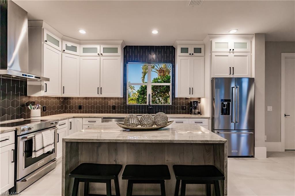 NAPLES PARK - Residential