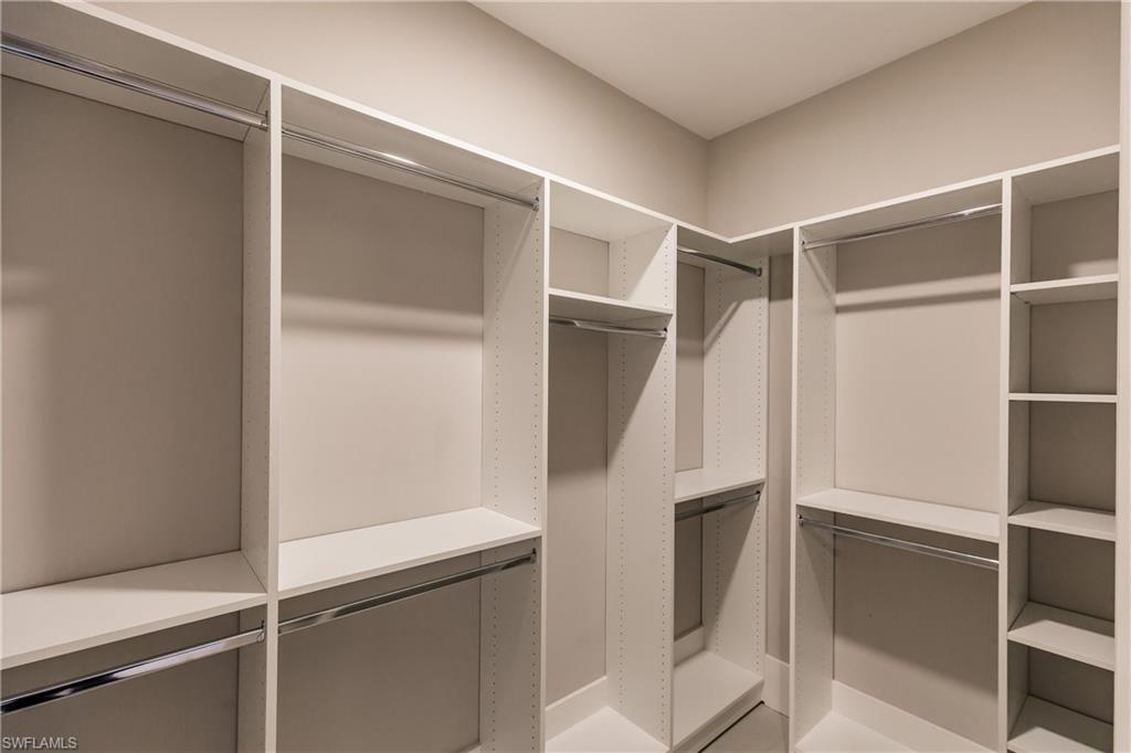 NAPLES PARK - Residential