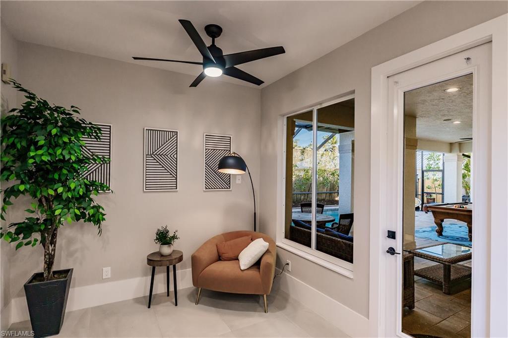 NAPLES PARK - Residential