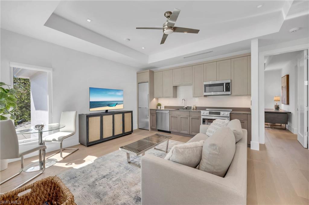 ESTATES AT GREY OAKS - Residential