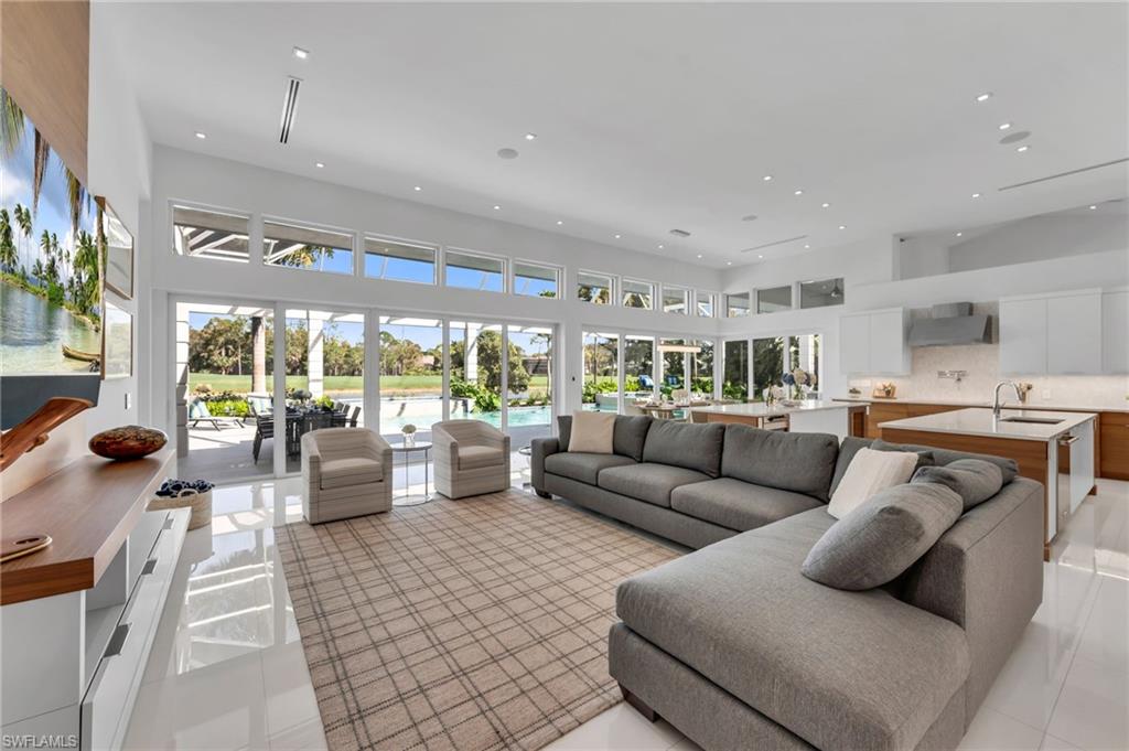 ESTATES AT GREY OAKS - Residential