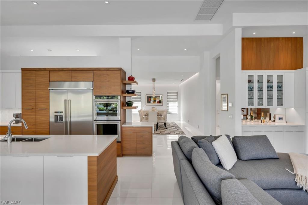 ESTATES AT GREY OAKS - Residential