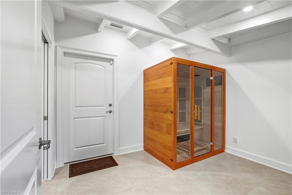 AQUALANE SHORES - Residential