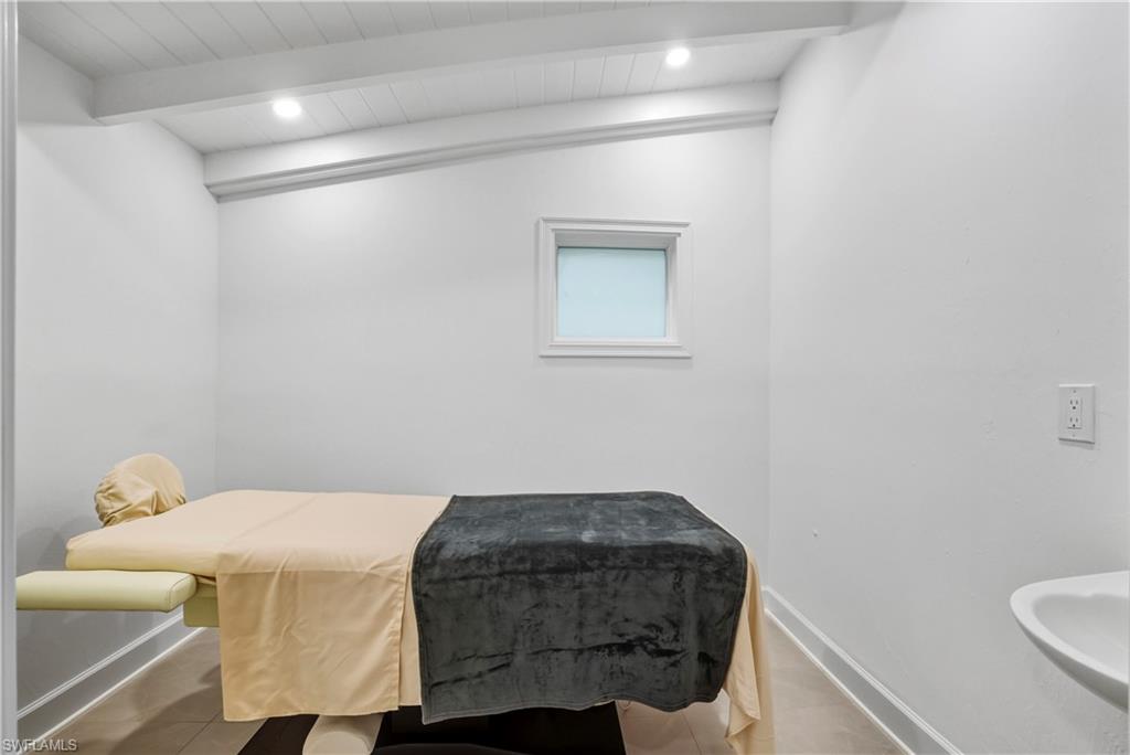 AQUALANE SHORES - Residential