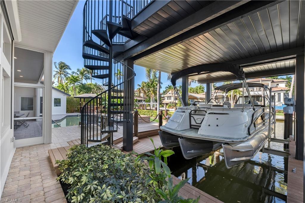 AQUALANE SHORES - Residential