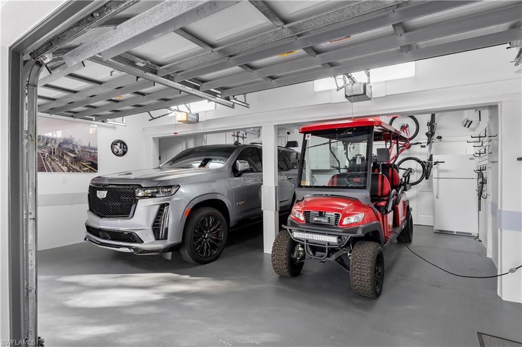 AQUALANE SHORES - Residential