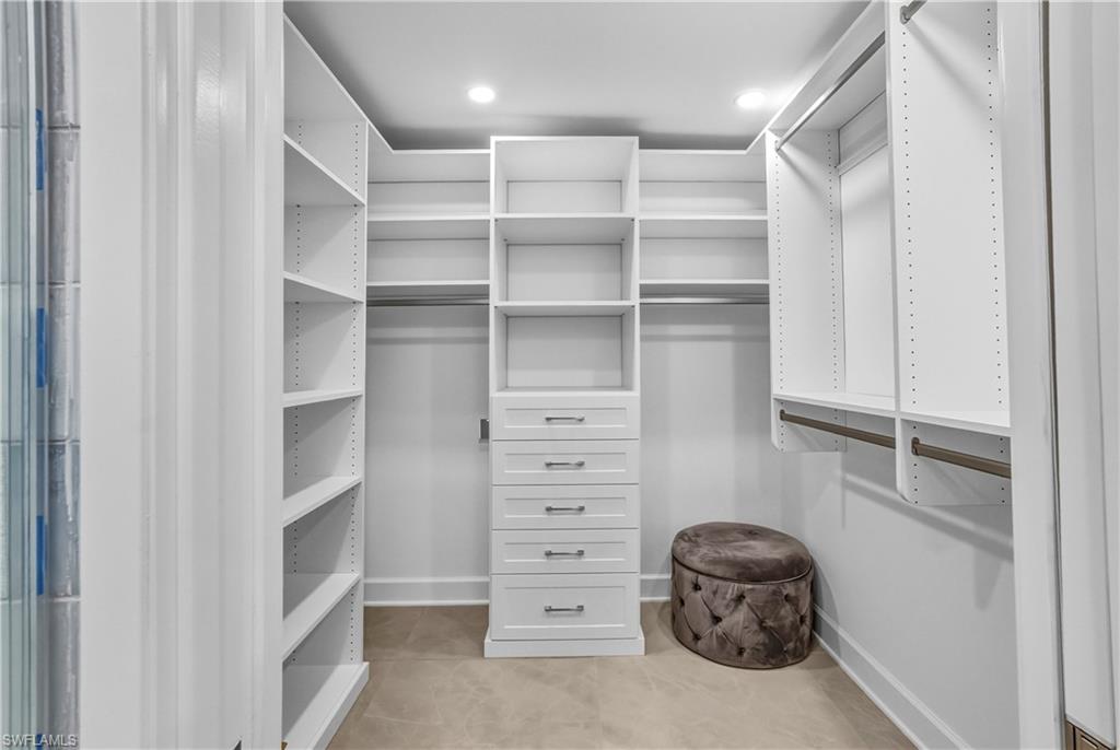 AQUALANE SHORES - Residential