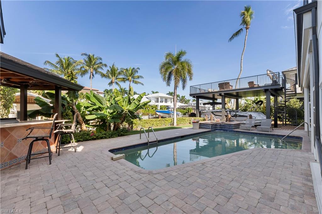 AQUALANE SHORES - Residential