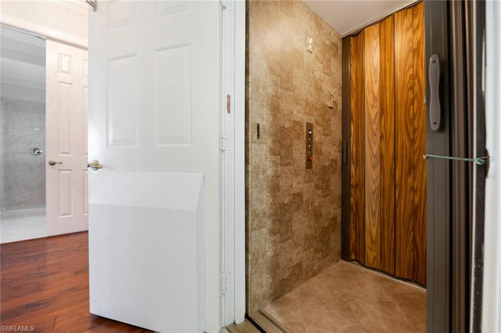 OSPREY POINTE - Residential