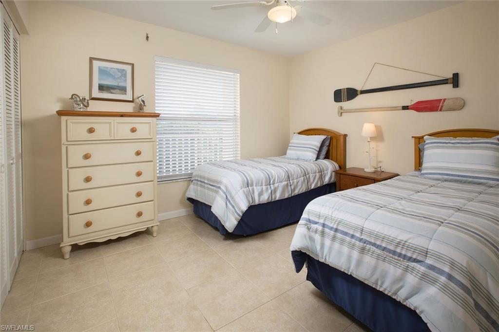 ISLANDER COVE - Residential