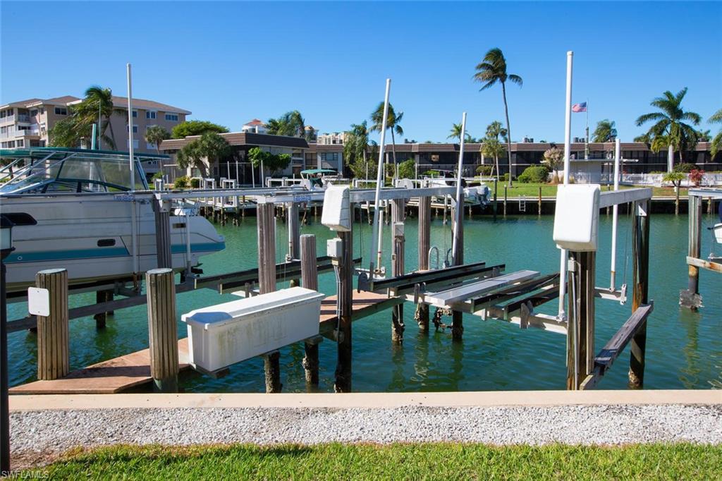 ISLANDER COVE - Residential