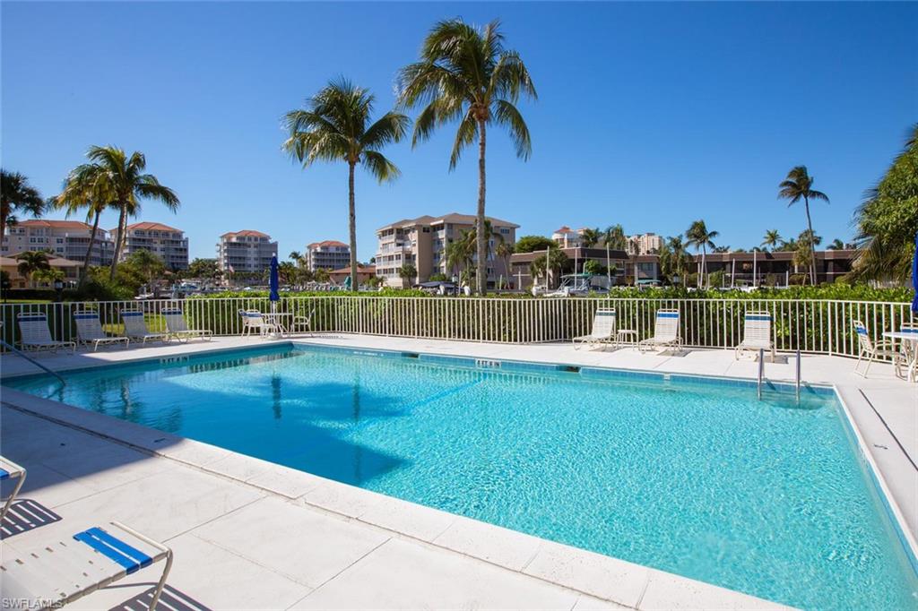 ISLANDER COVE - Residential