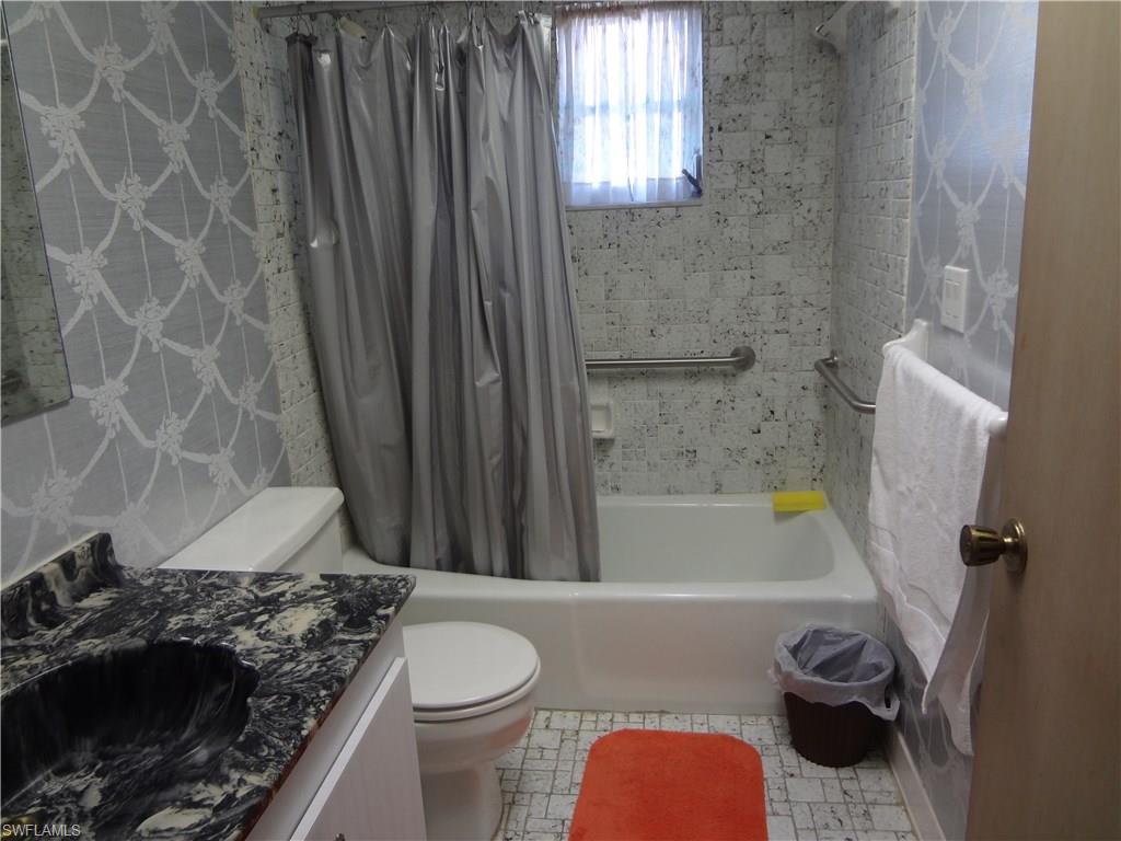 DRIFTWOOD CONDO - Residential