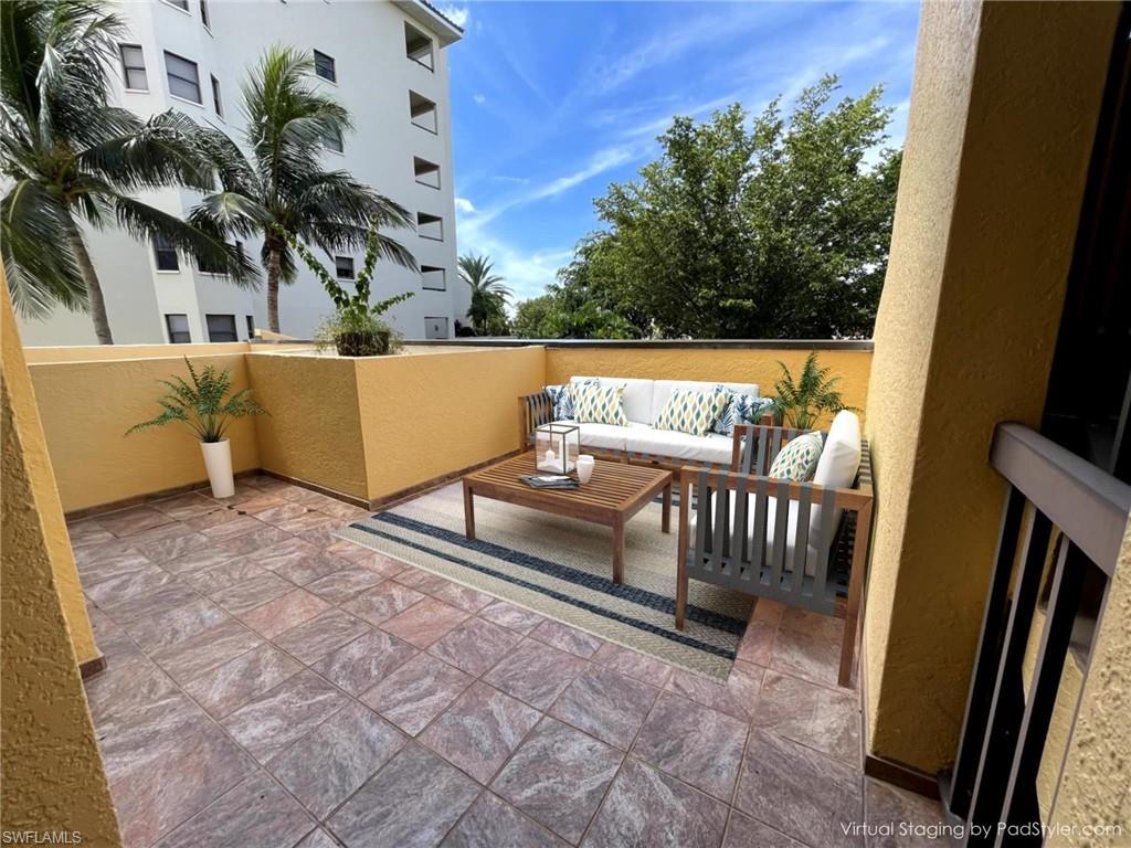 RIVERS CONDO - Residential