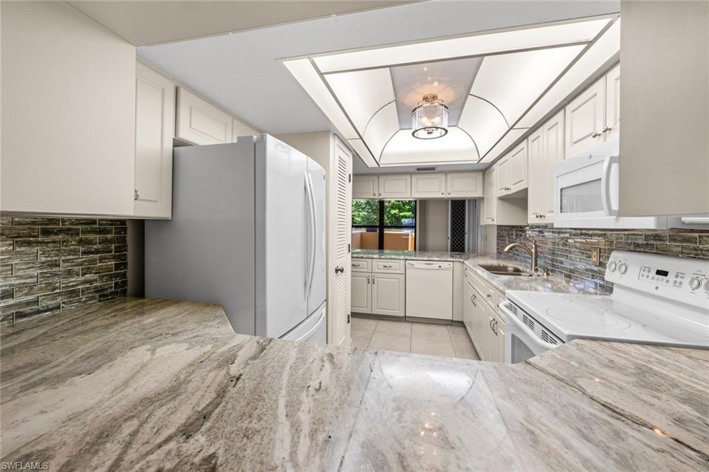 RIVERS CONDO - Residential