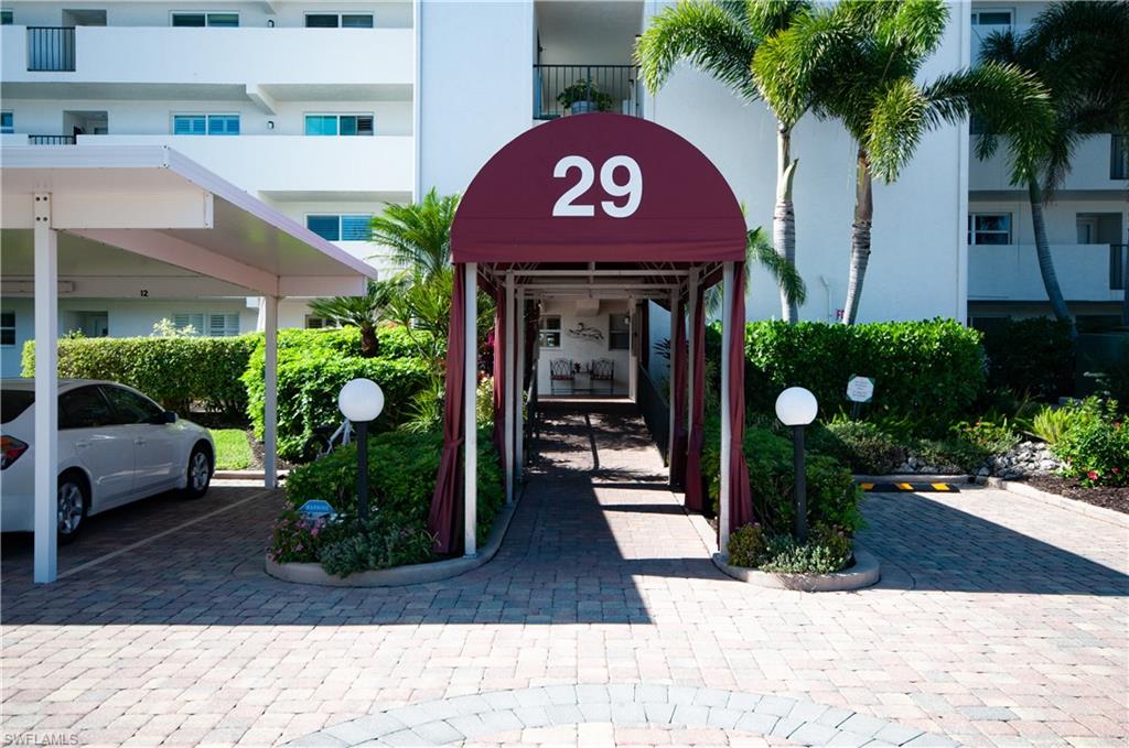 HIGH POINT COUNTRY CLUB - Residential Lease