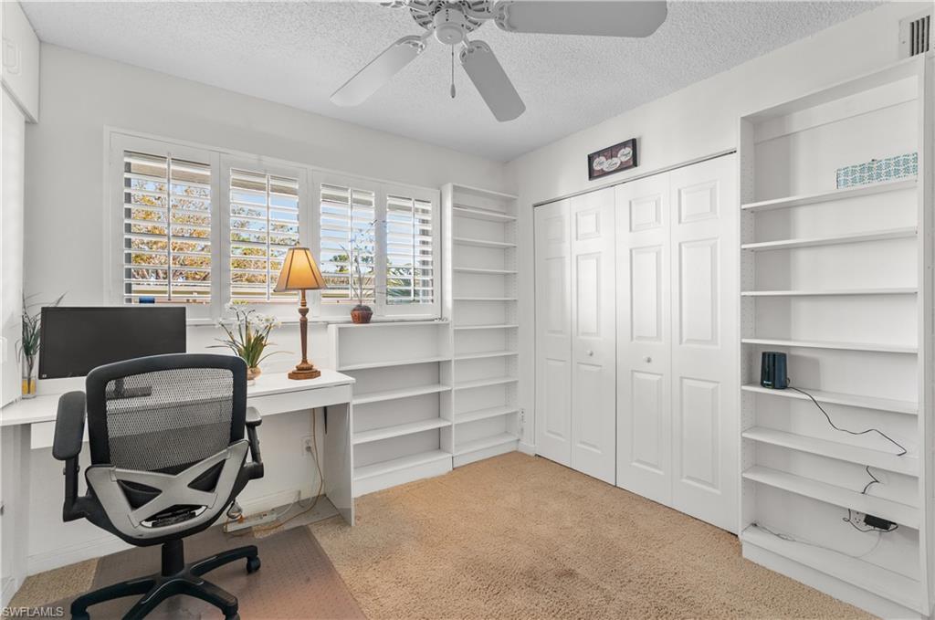 HIGH POINT COUNTRY CLUB - Residential Lease