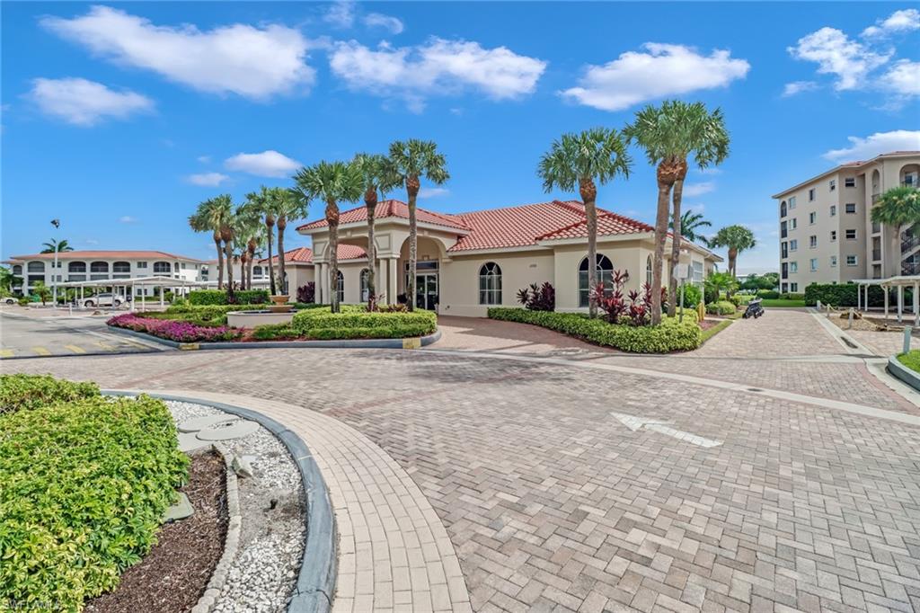 HIGH POINT COUNTRY CLUB - Residential Lease