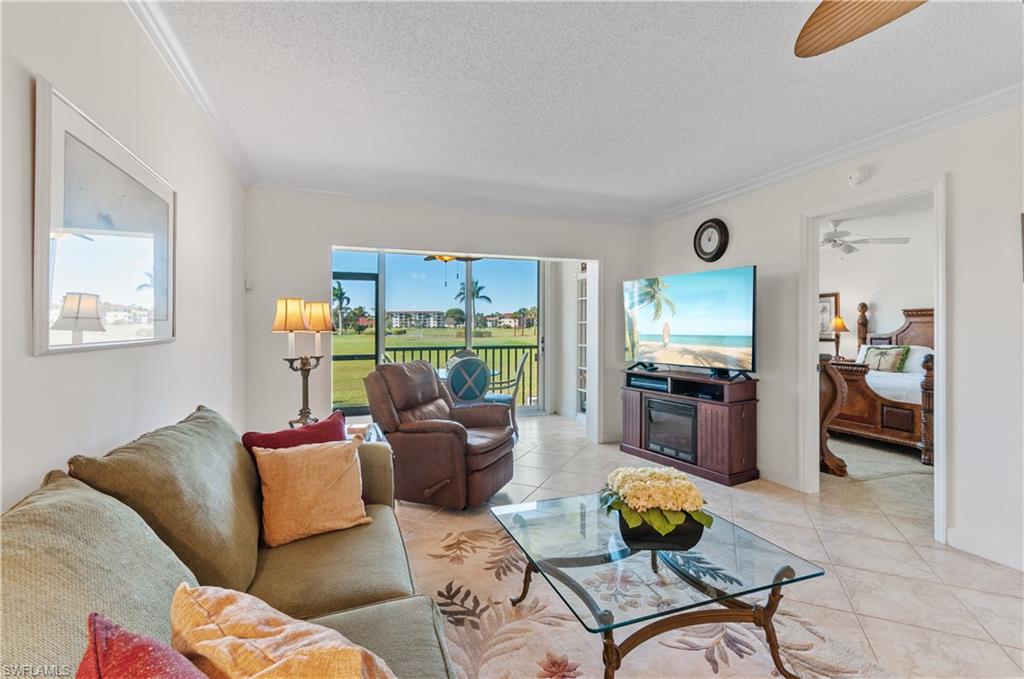 HIGH POINT COUNTRY CLUB - Residential Lease