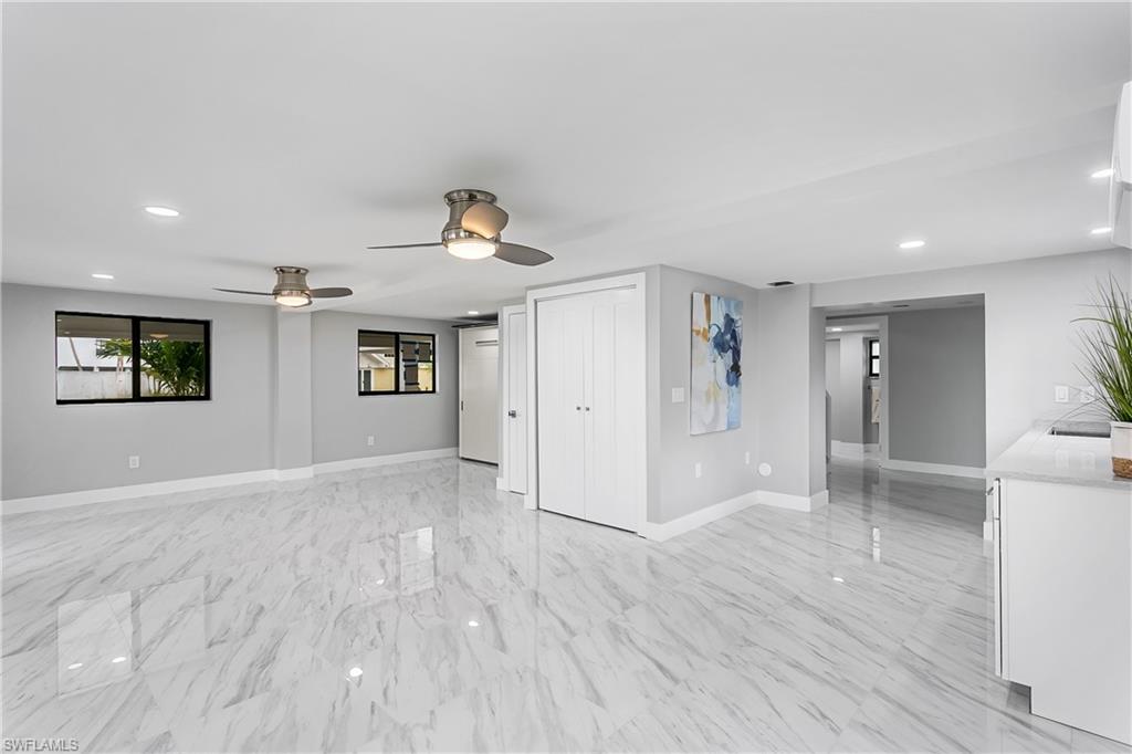 HYDE PARK - Residential