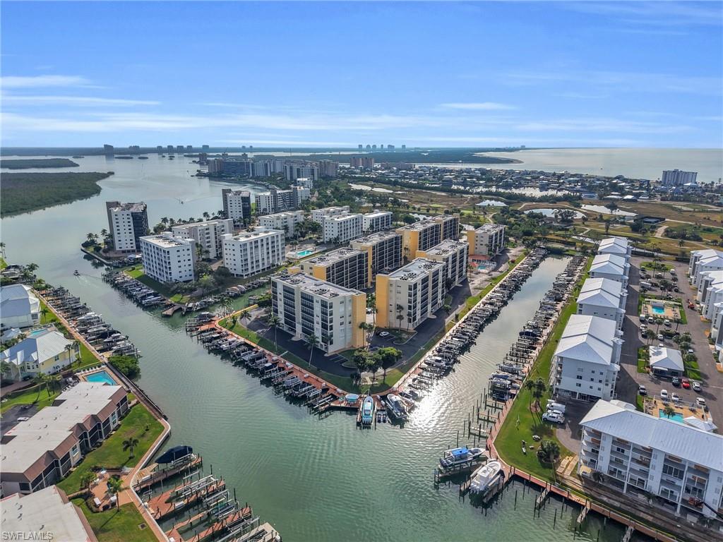 HIBISCUS POINTE - Residential