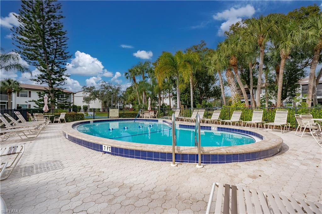 FOXMOOR CONDO - Residential