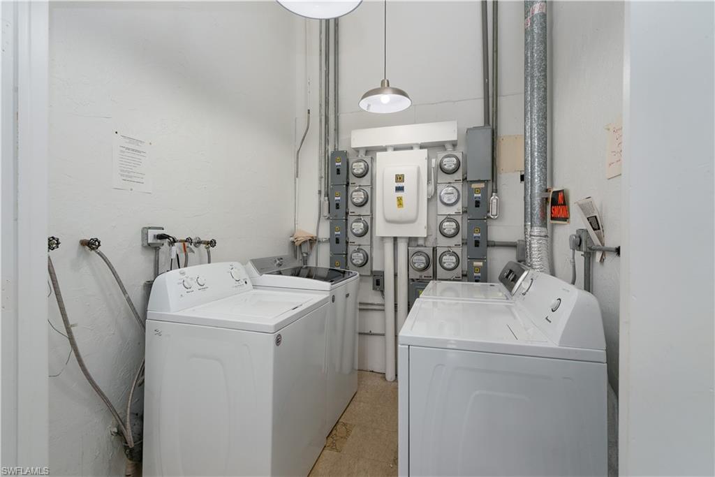 FOXMOOR CONDO - Residential