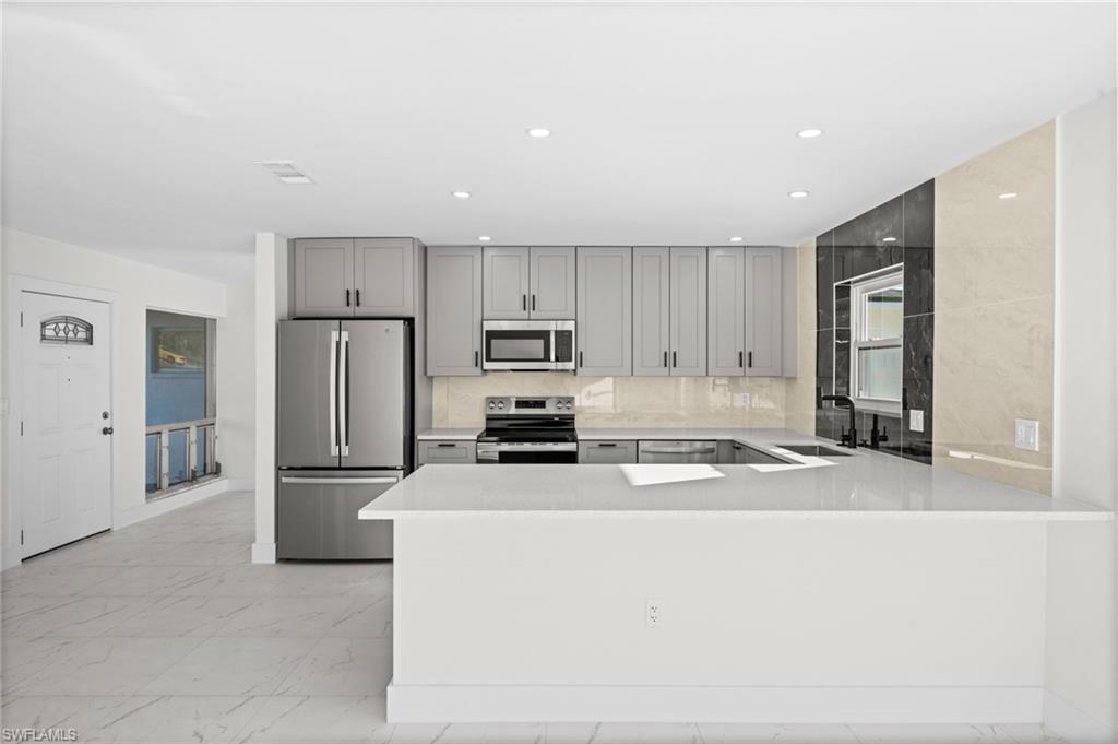 OAKLAND HILLS - Residential