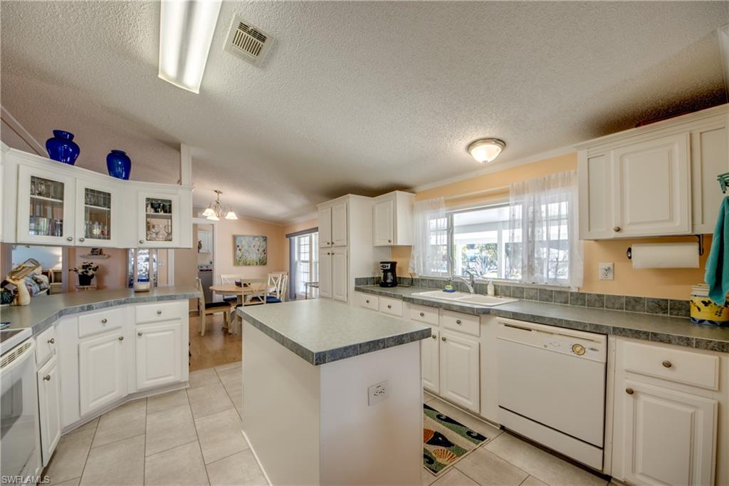 PINE ISLAND COVE - Residential