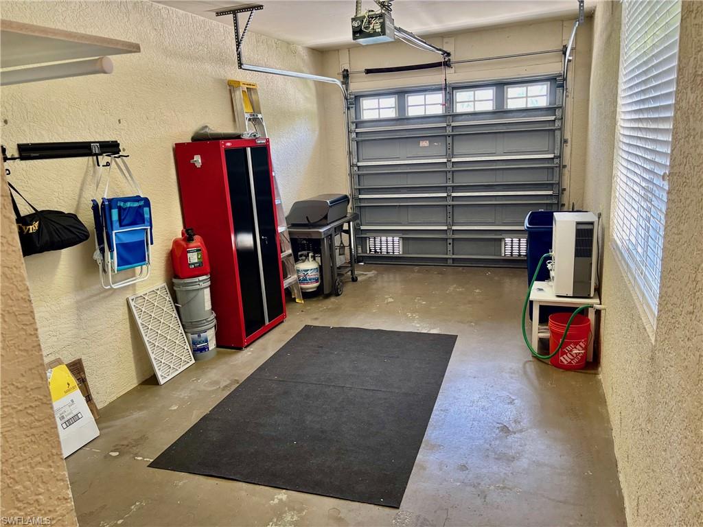 SOMMERSET VILLAS - Residential