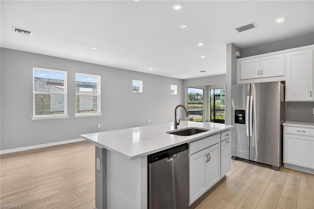 BONAVIE COVE - Residential