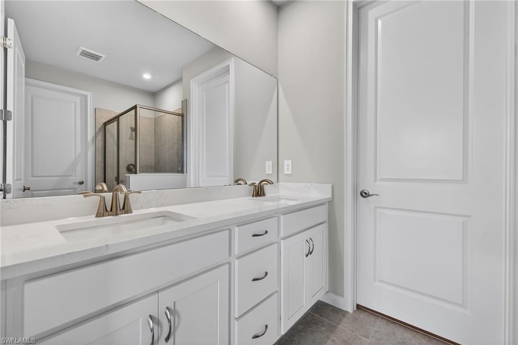 BONAVIE COVE - Residential