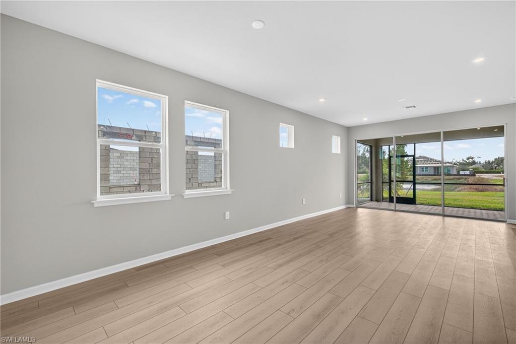 BONAVIE COVE - Residential