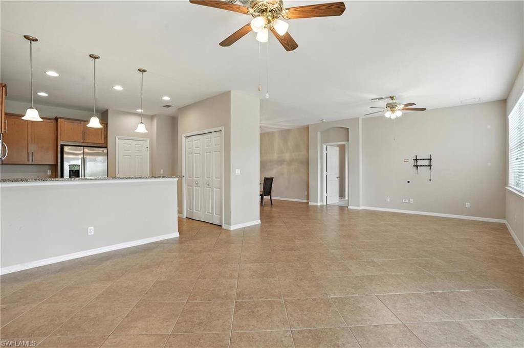 PROMENADE EAST - Residential