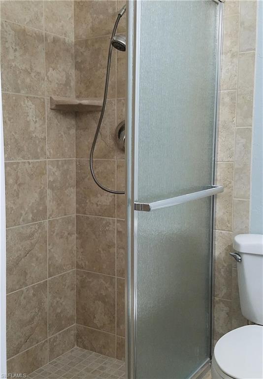 FOXMOOR LAKES - Residential