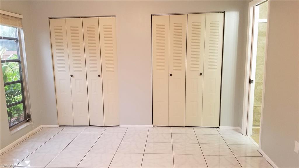 FOXMOOR LAKES - Residential